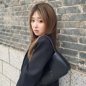 กระเป๋าถือสะพายไหล่ผู้หญิงแฟชั่นปี 2026 กระเป๋าสะพายข้าง กระเป๋าถือแบบสะพายไหล่ กระเป๋าหนังผู้หญิง - Product Image 1