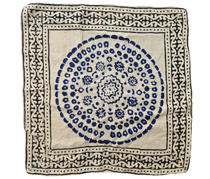 Foulard carré en satin de soie de luxe personnalisé avec logo imprimé, motif léopard, animalier, argyle, rayures, nœuds, durable, toutes saisons - Product Image 1