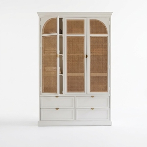 Armoire en bois massif peinte, style français, rotin, 3 portes - Product Image 1