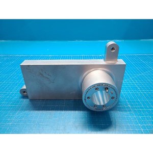 Plaque de distribution de gaz sous vide pour semi-conducteurs GES CAYMAN - Product Image 1