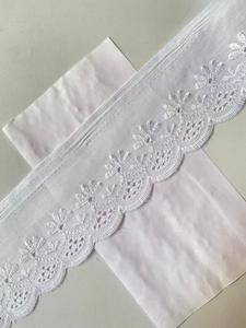 Ribete de encaje de algodón con ojales de ojo ancho de 9 cm, voile suizo suave, blanco, 100% algodón, con borde de flores bordadas para ropa de bebé - Product Image 2