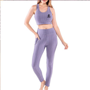 Ensemble de yoga pour femmes, style unique et confortable, best-seller, léger, motif à carreaux, logo sur le devant, ensemble 2 pièces - Product Image 1