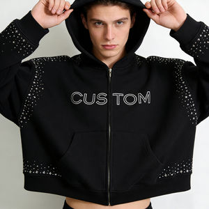 เสื้อฮู้ดดี้ผู้ชายแบบครอปทรงโอเวอร์ไซส์สีดำประดับหมุด ซิปหน้า สไตล์สตรีทแคชชวล ขายส่งจากโรงงาน ปรับแต่งได้ - Product Image 6