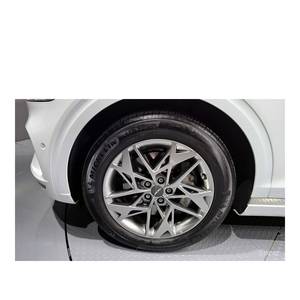 Genesis GV70 2.5T AWD 2024, SUV a Gasolina con Caja de Cambios Automática, Asientos de Cuero, Cámara Trasera, 28,918 km, Volante a la Izquierda - Product Image 5