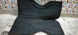 Tapis de selle western en cuir de vachette violet avec doublure polaire, coque en polycoton et rembourrage en laine pour une équitation confortable - Product Image 3