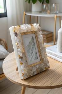 Cadre photo personnalisé en résine avec fleurs séchées pour une décoration unique de la maison et du bureau - Product Image 2