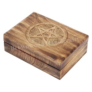 Caja de madera decorativa con diseño llamativo, hecha a mano, 100% madera natural de mango, para empaque de joyería, de proveedor indio. - Product Image 1