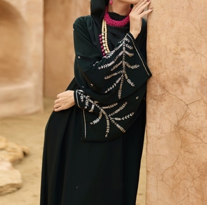 Offre Spéciale 2026 – Abaya Modeste de Dubaï à Manches Longues, Ornée de Perles et de Paillettes, Traditionnelle, Faite à la Main, pour Mariage, en Polyester Respirant pour Femme - Product Image 1