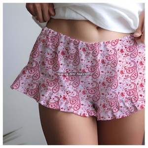Pijamas 100% algodón orgánico para mujer, ropa de dormir de verano estilo baby doll para niñas, pantalones cortos con volantes hechos a mano y personalizados. - Product Image 2