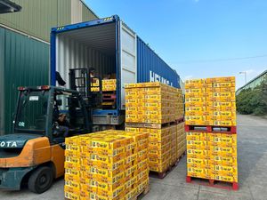 ODM MR30 Personnalisable Marque privée Canettes de boisson gazeuse Carbonate d'énergie taurine Additifs de sucre Vietnam Boîte primaire Boissons énergisantes - Product Image 3