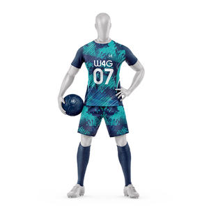 Conjunto de Camiseta y Pantalones Cortos de Fútbol Personalizados para Hombre, 100% Poliéster, Impresión Personalizada, Transpirables, de Secado Rápido, Antibacterianos - Product Image 1