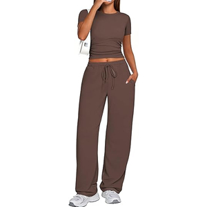 Ensemble de survêtement deux pièces coupe décontractée pour femme avec pantalon à cordon de serrage - Product Image 1