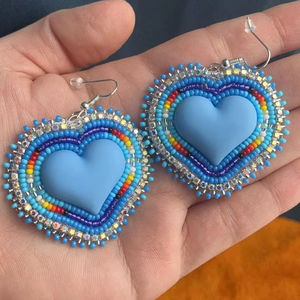 Pendientes de cuentas hechos a mano, joyería de moda de la India, pendientes bordados multicolor para mujer - Product Image 1