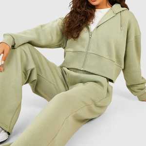 2026 Wholesale Two Piece Crop Top Hoodie and Sweatpants <b>Set</b> for Women Custom Fleece Oversized Pullover Cropped - Product Image 4