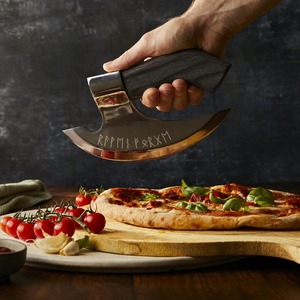 Couteau à pizza Viking fait main en forme d'hache avec étui en cuir, trancheuse en acier carbone, hache de chef Viking, accessoires haut de gamme pour four à pizza - Product Image 5