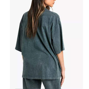 T-shirts décontractés pour femmes, personnalisables avec logo, en coton 100%, col rond, coupe oversize, effet délavé à l'acide, vente en gros - Product Image 2
