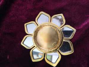 เชิงเทียนลายดอกบัวแบบกระจกสะท้อนแสงสำหรับตกแต่งเทศกาลดีวาลีปี 2026 ตกแต่งบันได ตกแต่งระเบียง ตกแต่งรังโกลี - Product Image 4