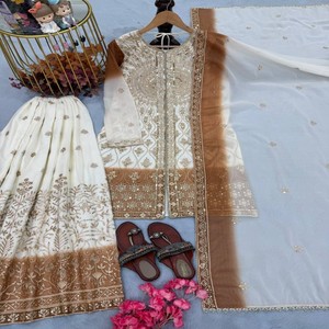 VASTRA COTTAGE Ensemble haut, pantalon palazzo et dupatta en georgette bicolore, brodé et entièrement cousu, avec travail de sequins, tenue de soirée pour femme - Product Image 5