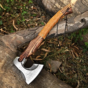 Hache Tomahawk en acier forgé à la main avec manche en bois sculpté et fourreau en cuir, hache de survie, longueur totale de 32 pouces - Product Image 3