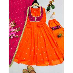 Robe de soirée Sai Creation Orange, broderie de créateur, travail de paillettes, robe de bal avec un look éblouissant - Product Image 3