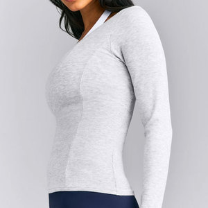 T-shirt de sport moulant pour femme en maille côtelée haute élasticité, coupe ajustée, col en V profond, sans couture, tricoté, style formel - Product Image 3