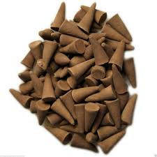 Conos de Incienso Naturales Sambrani de Glovel Cup (Tamil Nadu) con Semillas de Anís Estrellado para Meditación Aromática y Bienestar - Product Image 4