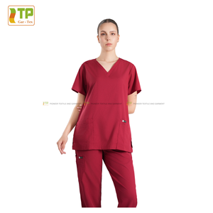 Tenues d'infirmière pour femmes prêtes à être livrées, en tissu extensible, design jogger, uniformes d'hôpital, ensembles de blouses, fabriqués au Vietnam - Product Image 2