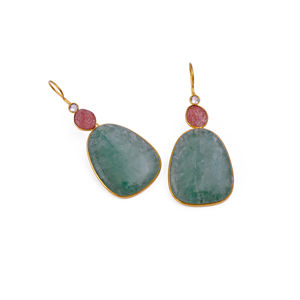Pendientes de Aro con Fresas Rosadas y Verdes Naturales - Joyería Delicada de Aro con Múltiples Piedras, Chapado en Oro Rosa sobre Latón para Mujer - Product Image 6