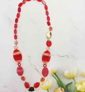 Collar de resina de diseño único, joyería hecha a mano, accesorio de moda para fiestas, disponible con calidad y precio de exportación desde India. - Product Image 1