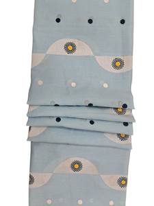 Tela bordada con margaritas, tejida, ligera, transpirable, 100% algodón peinado, color azul cielo suave, muy demandada, para vestidos de niñas y mujeres. - Product Image 3