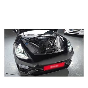 Enero de 2023 para Panamera 2.9 AWD Platinum Edition 21,304 km Asientos de cuero Techo solar panorámico Semiautomático Cámara trasera Izquierda - Product Image 5