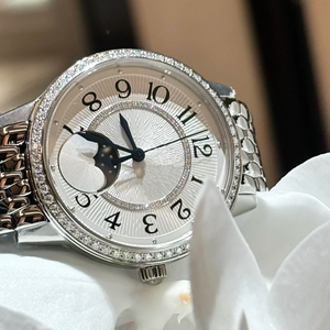 Reloj de Mujer Rendez-Vous, con Indicador de Fase Lunar, Bisel con Diamantes, Caja de Acero Inoxidable/Oro Rosa, Elegante Reloj de Pulsera - Product Image 4