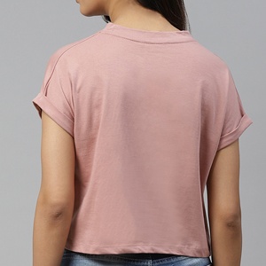 เสื้อยืดผู้หญิงหลากสีสันแบบคลาสสิก ระบายอากาศได้ดี คอเสื้อแบบสั้น พิมพ์ลาย สำหรับสาวๆ วัยผู้ใหญ่ ขายส่งเสื้อผ้าจากบังกลาเทศ ปี 2026 - Product Image 2