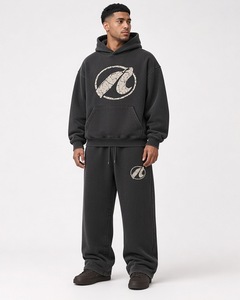 Conjunto de Sudadera con Capucha y Pantalones Holgados de Algodón con Estampado de Llamas Negras, Diseño Gráfico Atrevido, Estilo Urbano Personalizado - Product Image 3