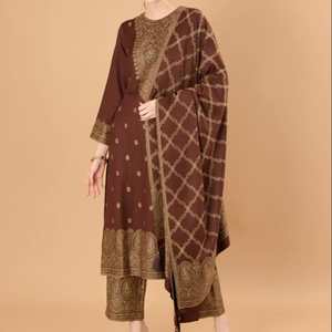 Tela de vestido de lana Acrowool premium sin coser Safaa Winter para mujer con estola, material de lana para trajes de invierno - Product Image 1