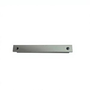 Poignée de bordure en profilé aluminium moderne Elsafore – Poignée de moulure de bordure de meuble minimaliste - Product Image 2