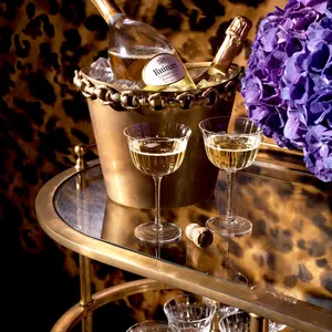 Cubo de Hielo Premium Zahid Exports para Fiestas, Celebraciones, Eventos, Decoración de Sala de Estar, Hogar y Hotel - Product Image 1