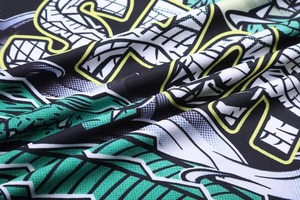 เสื้อรัดกล้ามเนื้อแขนยาวสำหรับผู้ชาย MMA ป้องกันรังสียูวี พิมพ์โลโก้ตามสั่ง ชุด BJJ ผ้ายืดสแปนเด็กซ์ โพลีเอสเตอร์ เสื้อ MMA แบบซับลิเมชั่น - Product Image 3