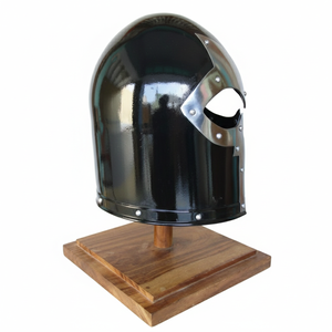 Casque de cavalerie auxiliaire romaine, couleur noire - Product Image 1