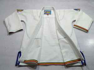 BJJ GI ฝ้าย100% น้ำหนักเบา140กรัมทนทานต่อการถักทอไข่มุกแห้งเร็วระบายอากาศ - Product Image 1