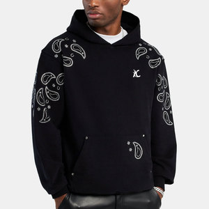 Sudadera con capucha de algodón suave con pedrería y diseño elegante, una excelente opción para looks casuales y de estilo urbano. - Product Image 2