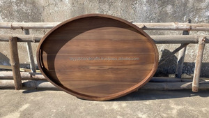 Bandeja para servir refrescos de café de madera de nogal negro Bandeja de madera con asas de metal de la India - Product Image 2