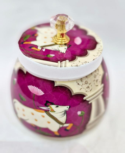 Bandeja Redonda Metálica de Almacenamiento con Diseño de Vaca, Acabado Pulido, Estilo Oriental para Uso en Mesa - Product Image 6