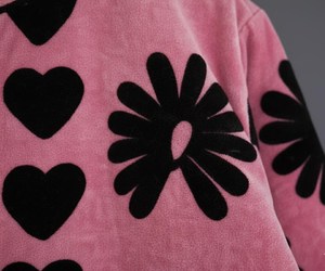 Veste de safari d'hiver pour femmes |   Manteau chaud élégant à capuche avec broderie |   Coton écologique respirant léger décontracté pour l'extérieur - Product Image 2
