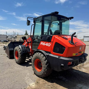 Chargeuse sur pneus Kubota R640, machine de construction haute performance, moteur puissant, équipement de terrassement lourd - Product Image 1