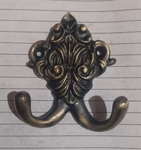 Porte-manteau vintage en fonte antique, crochets rustiques pour clés - Product Image 2