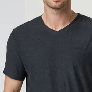 T-shirt pour homme, élégant, décontracté, en coton doux, logo personnalisé, fournisseur en gros, design stylé pour les acheteurs en gros, avec col en V - Product Image 3