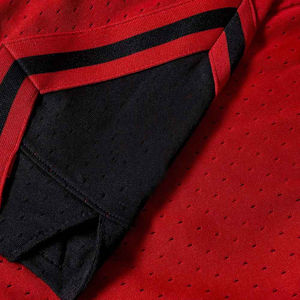 Short de sport athlétique uni, respirant, écologique, à séchage rapide, non tissé, fabriqué au Pakistan, idéal pour l'entraînement, le jogging et la gym. - Product Image 5