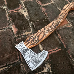 LEGACY BLADES Hacha Tomahawk Hecha a Mano con Mango de Madera Grabado y Funda de Cuero para Uso en Supervivencia al Aire Libre - Product Image 5
