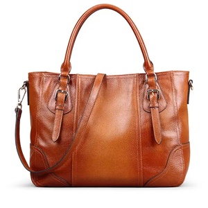 Bolso de Cuero para Mujer, Diseño Moderno, Económico, de Alta Calidad, con Logotipo/Colores Personalizados, Ligero, Última Tendencia - Product Image 1